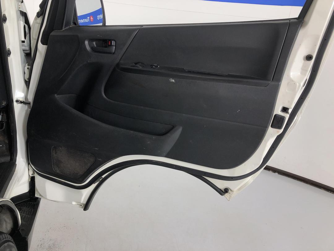 Photo '15' of Toyota Hiace