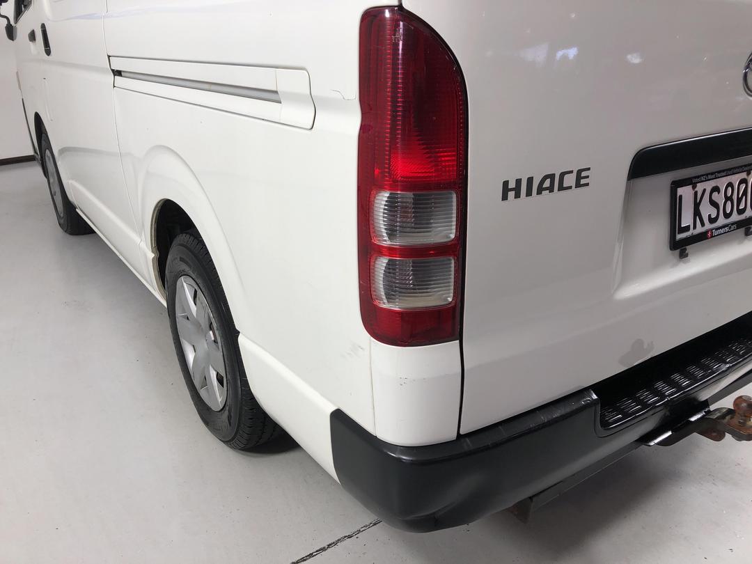 Photo '29' of Toyota Hiace