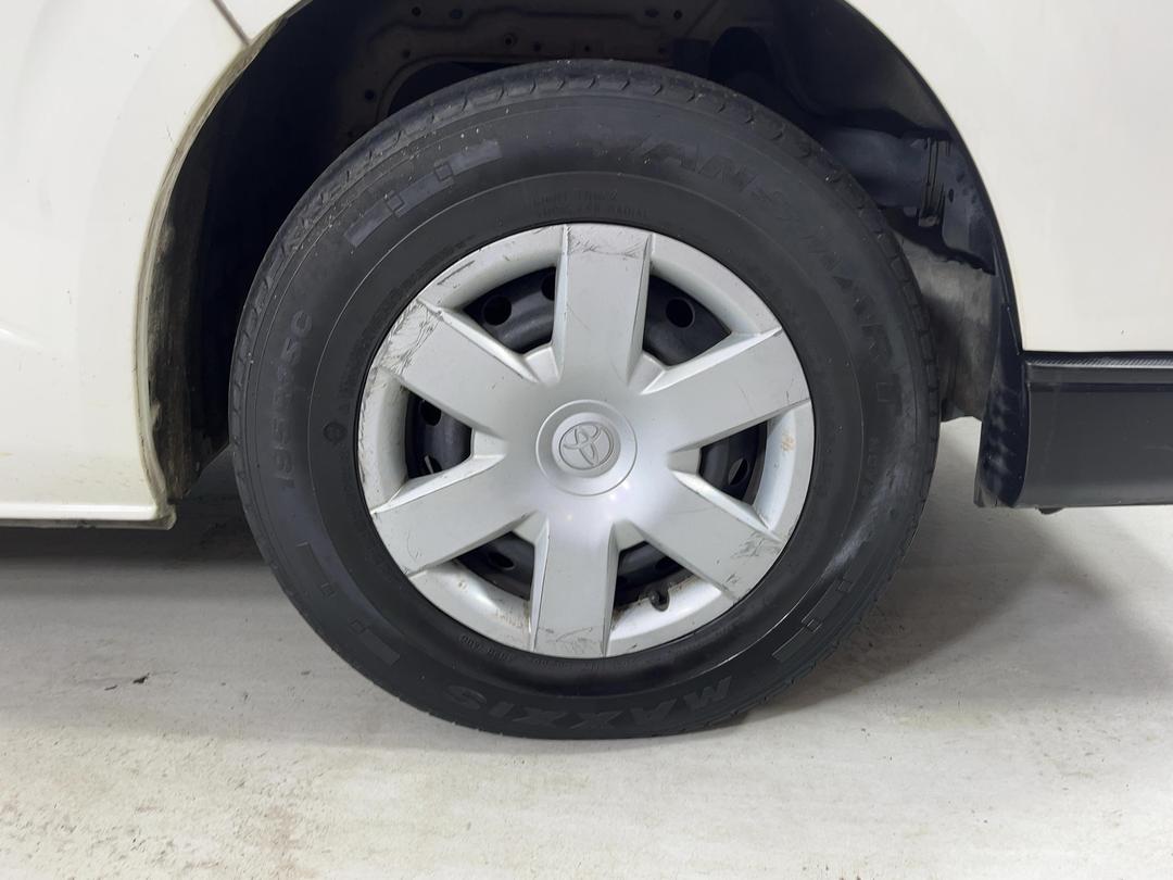 Photo '9' of Toyota Hiace