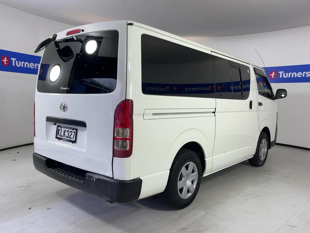 Photo '7' of Toyota Hiace