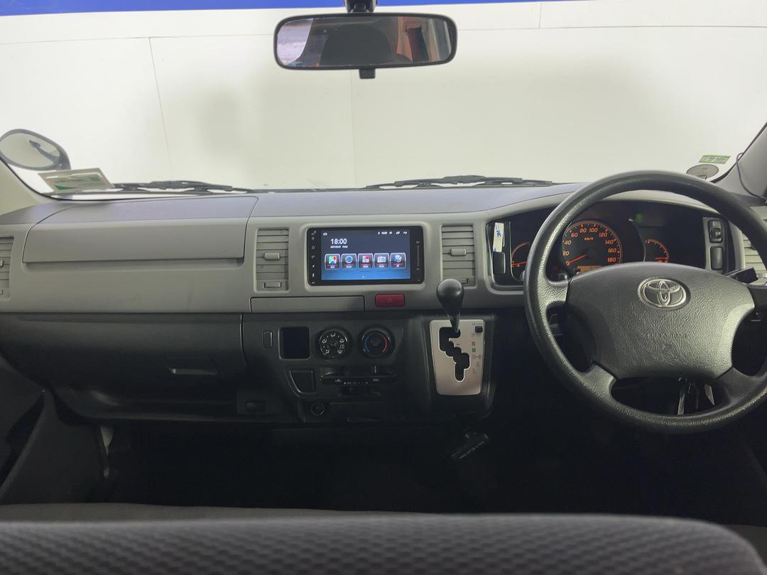 Photo '17' of Toyota Hiace