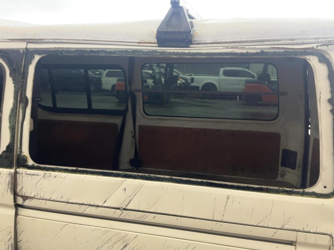 Photo '14' of Toyota Hiace Photo '14' of Toyota Hiace