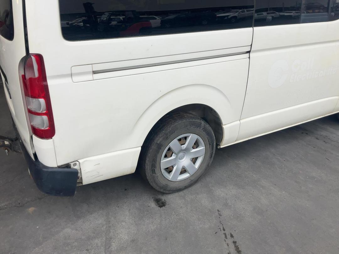 Photo '18' of Toyota Hiace Photo '18' of Toyota Hiace