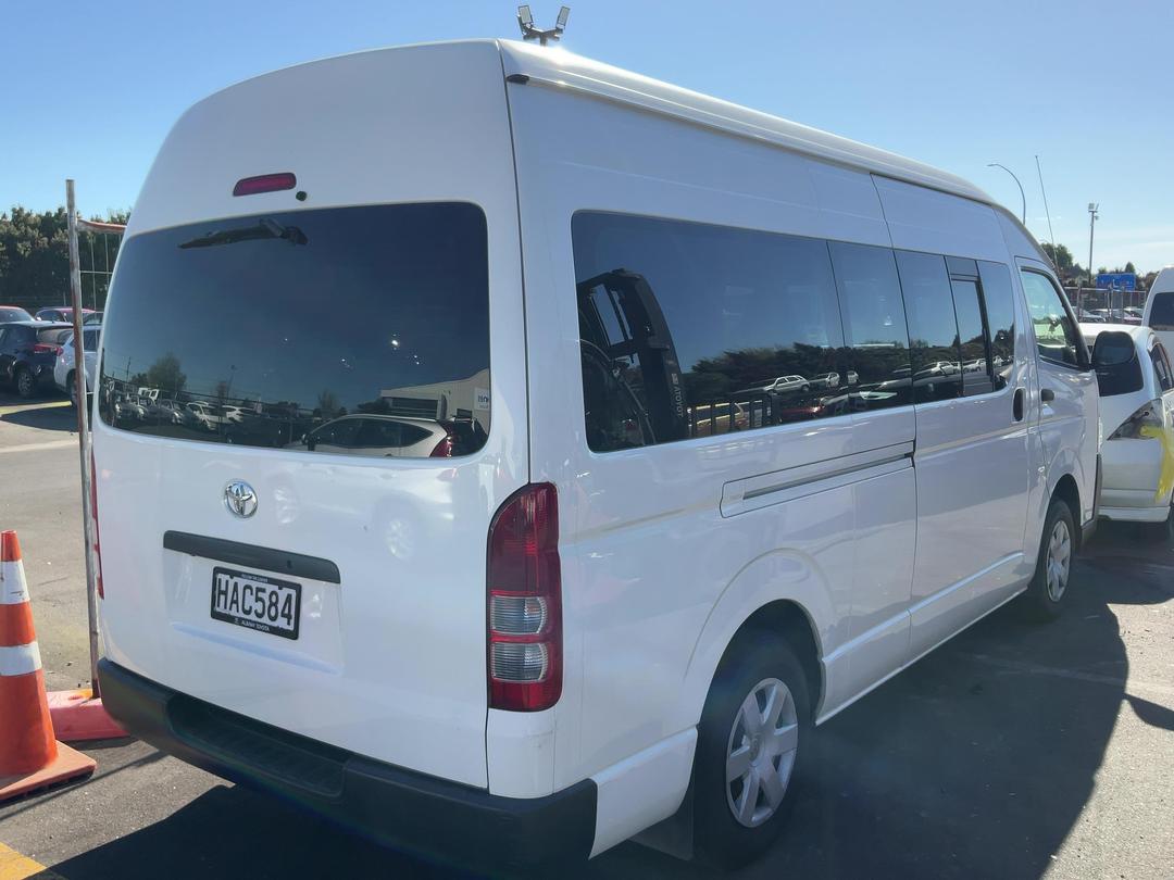 Photo '4' of Toyota Hiace ZX TD Photo '4' of Toyota Hiace ZX TD
