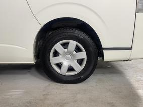 Photo '9' of Toyota Hiace