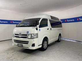 Photo '4' of Toyota Hiace