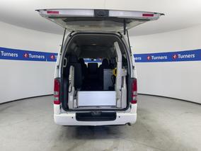 Photo '14' of Toyota Hiace