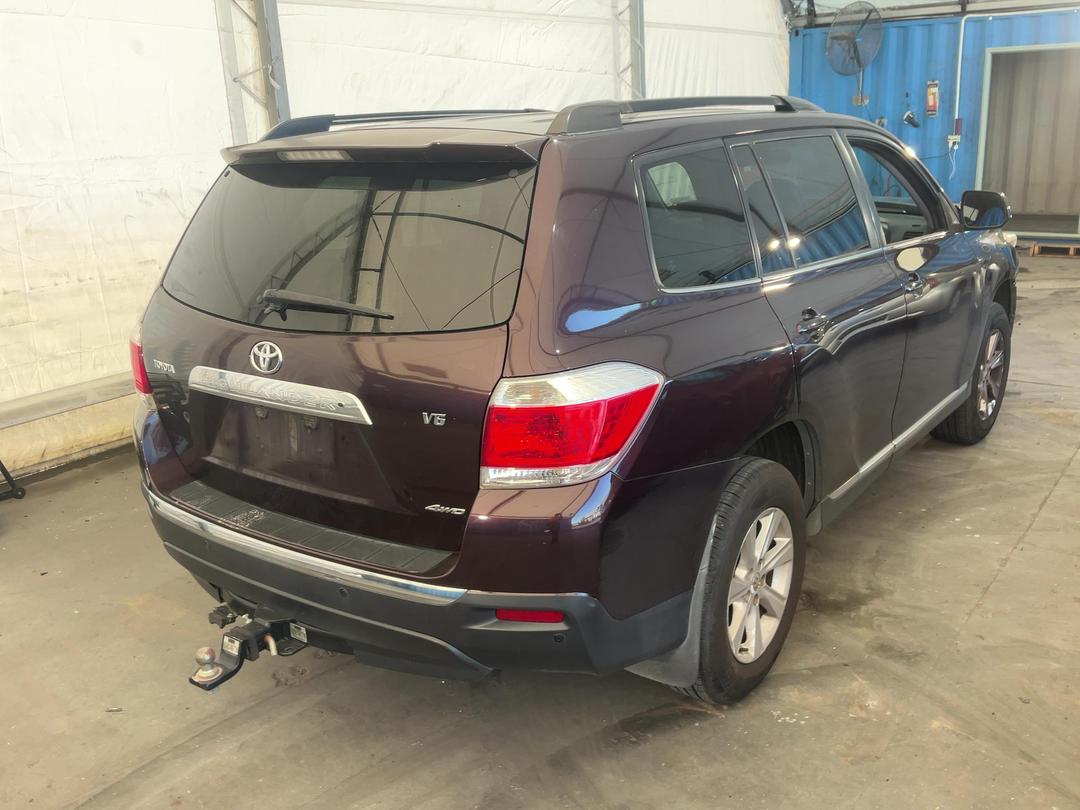 Photo '7' of Toyota Highlander Photo '7' of Toyota Highlander