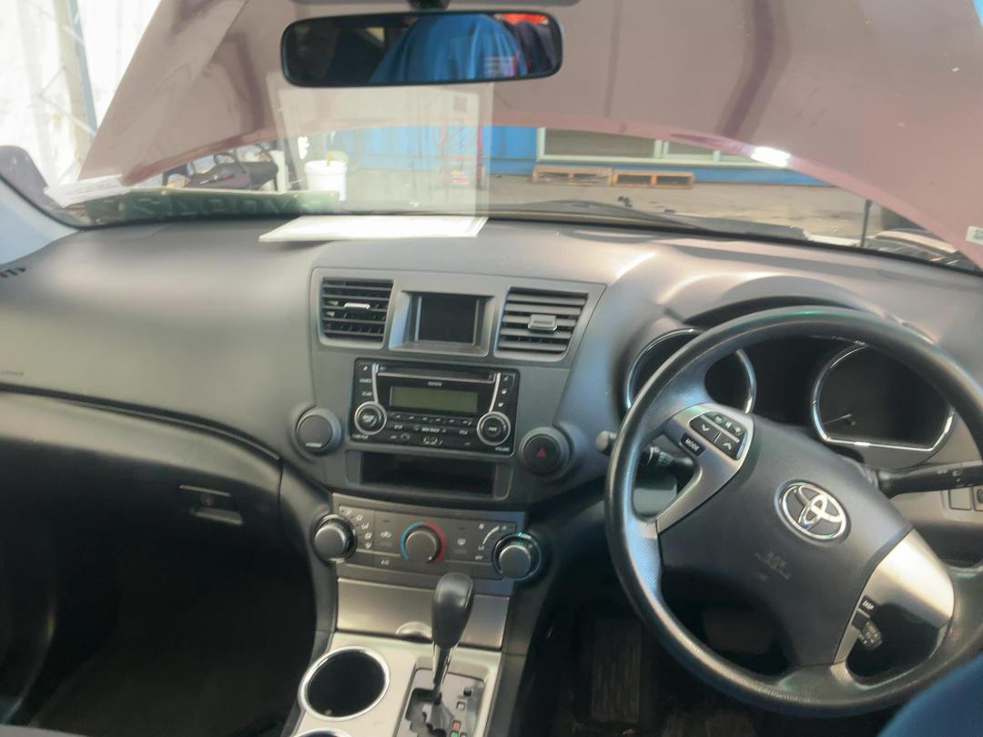 Photo '14' of Toyota Highlander Photo '14' of Toyota Highlander