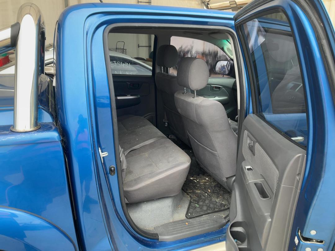 Photo '8' of Toyota Hilux SR5 TD DC