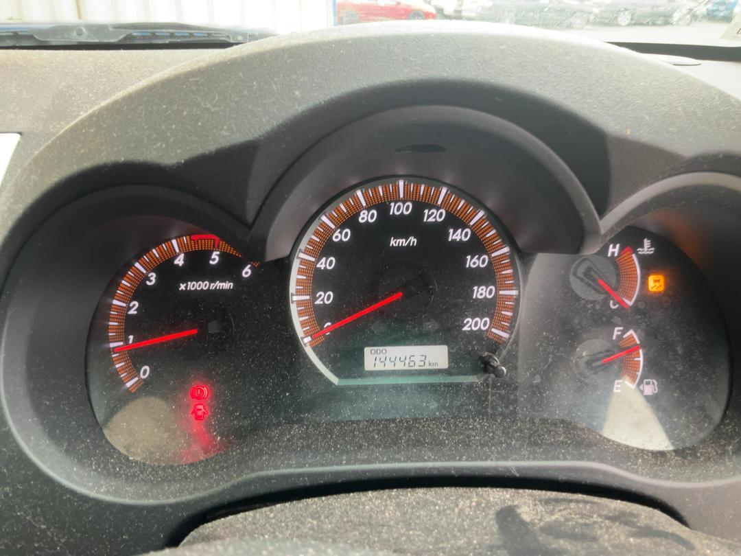 Photo '10' of Toyota Hilux SR5 TD DC