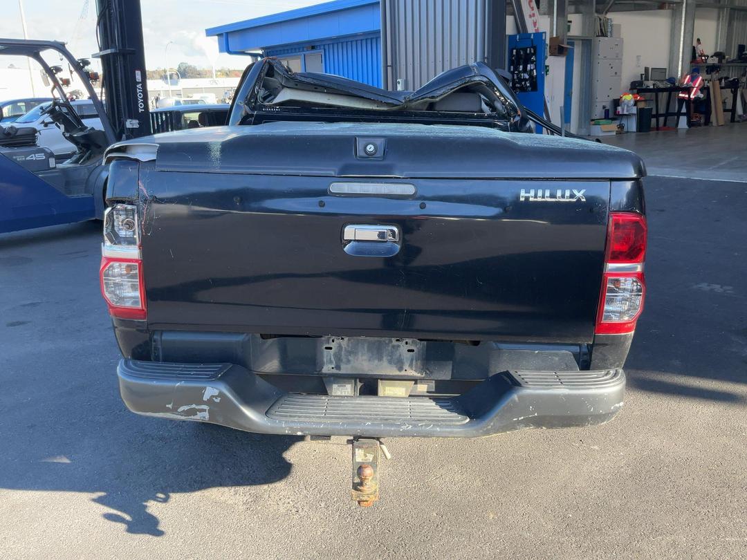 Photo '7' of Toyota Hilux SR5 TD DC Photo '7' of Toyota Hilux SR5 TD DC