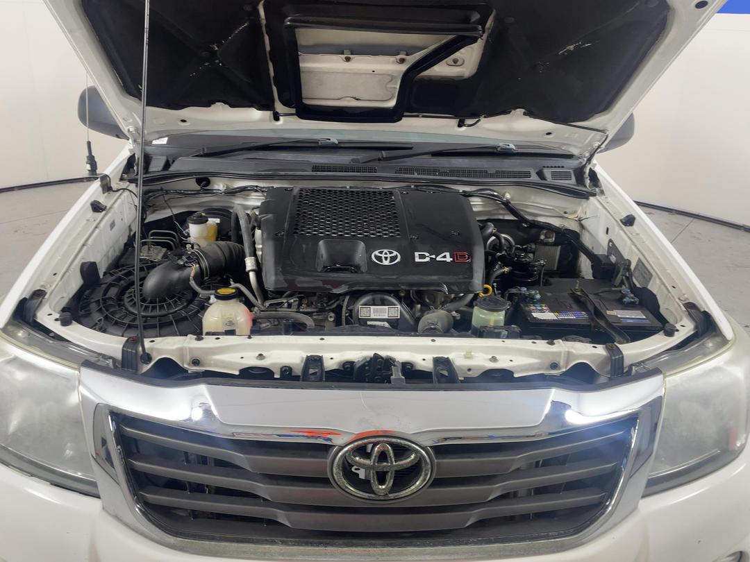 Photo '13' of Toyota Hilux