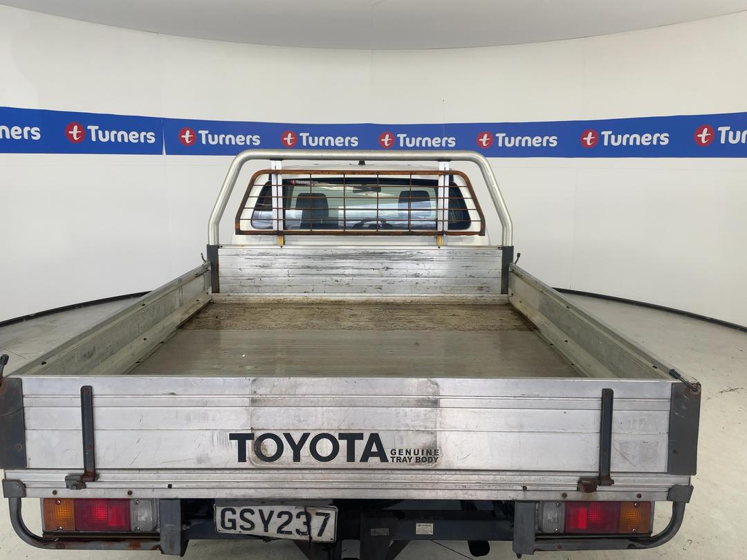 Photo '14' of Toyota Hilux