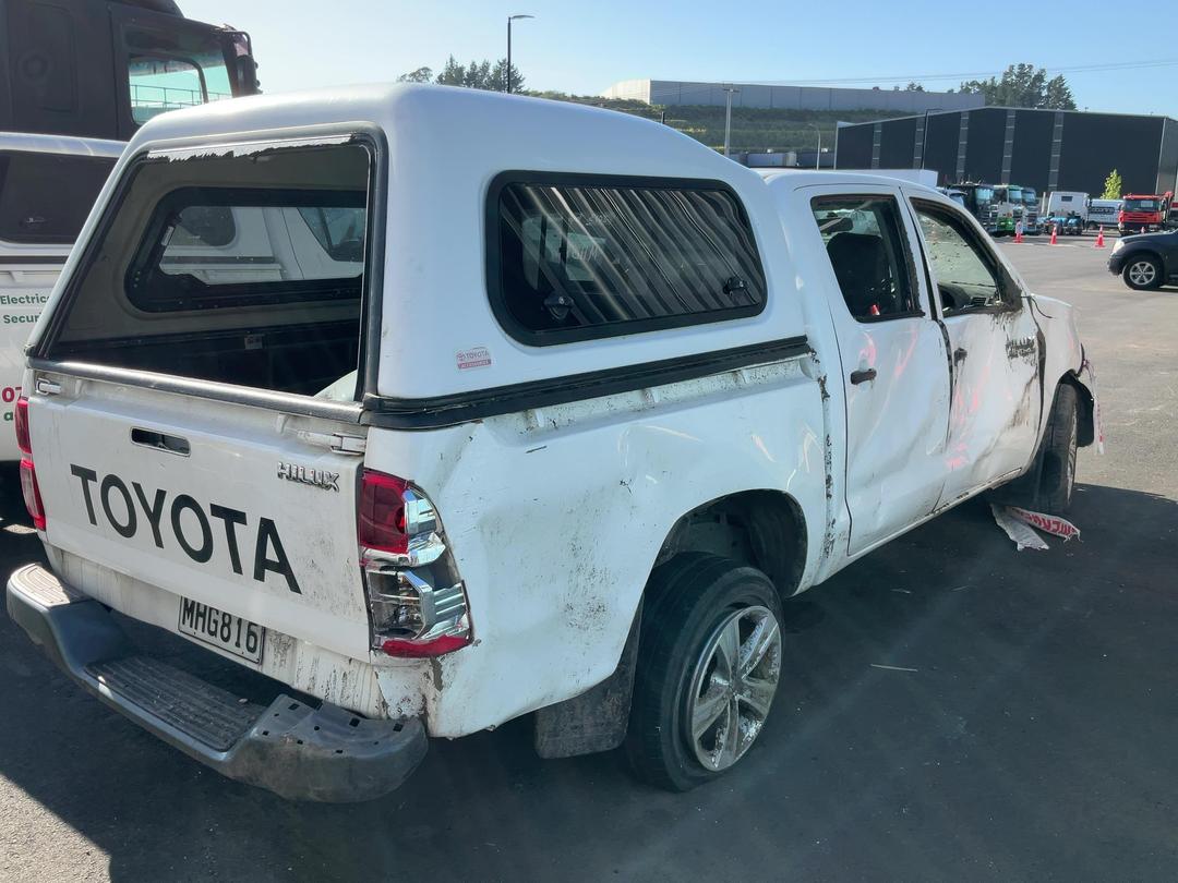 Photo '5' of Toyota Hilux TD DC Photo '5' of Toyota Hilux TD DC