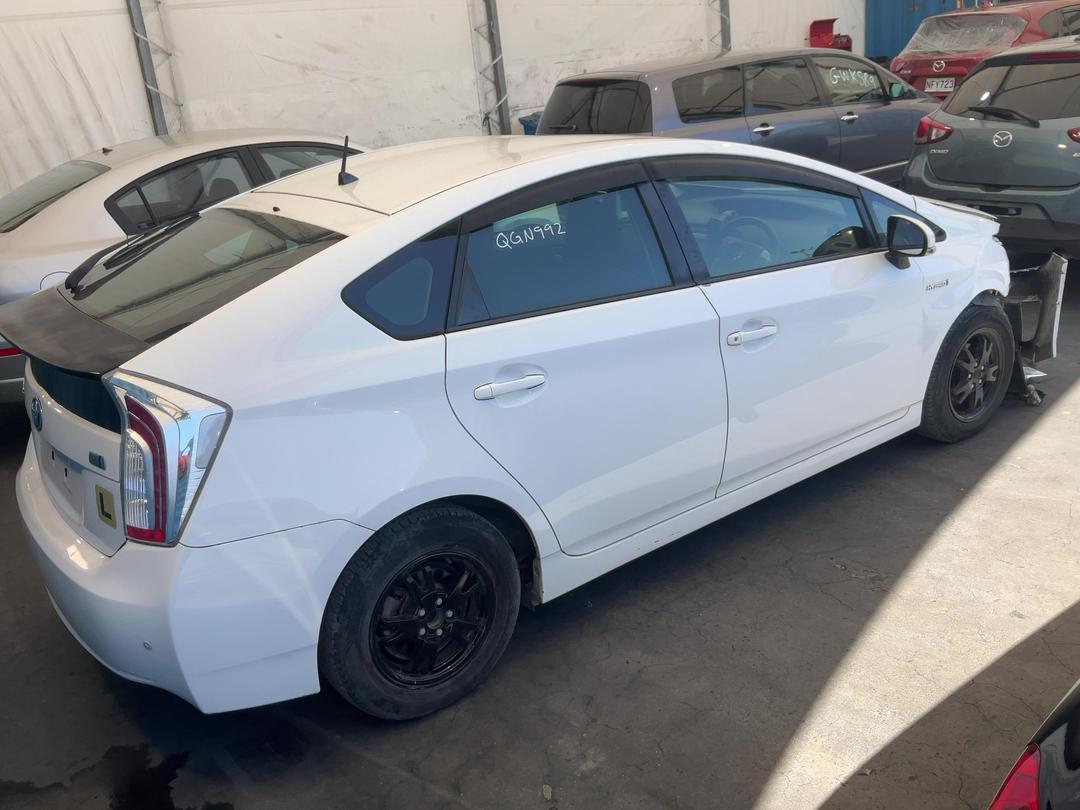Photo '6' of Toyota Prius