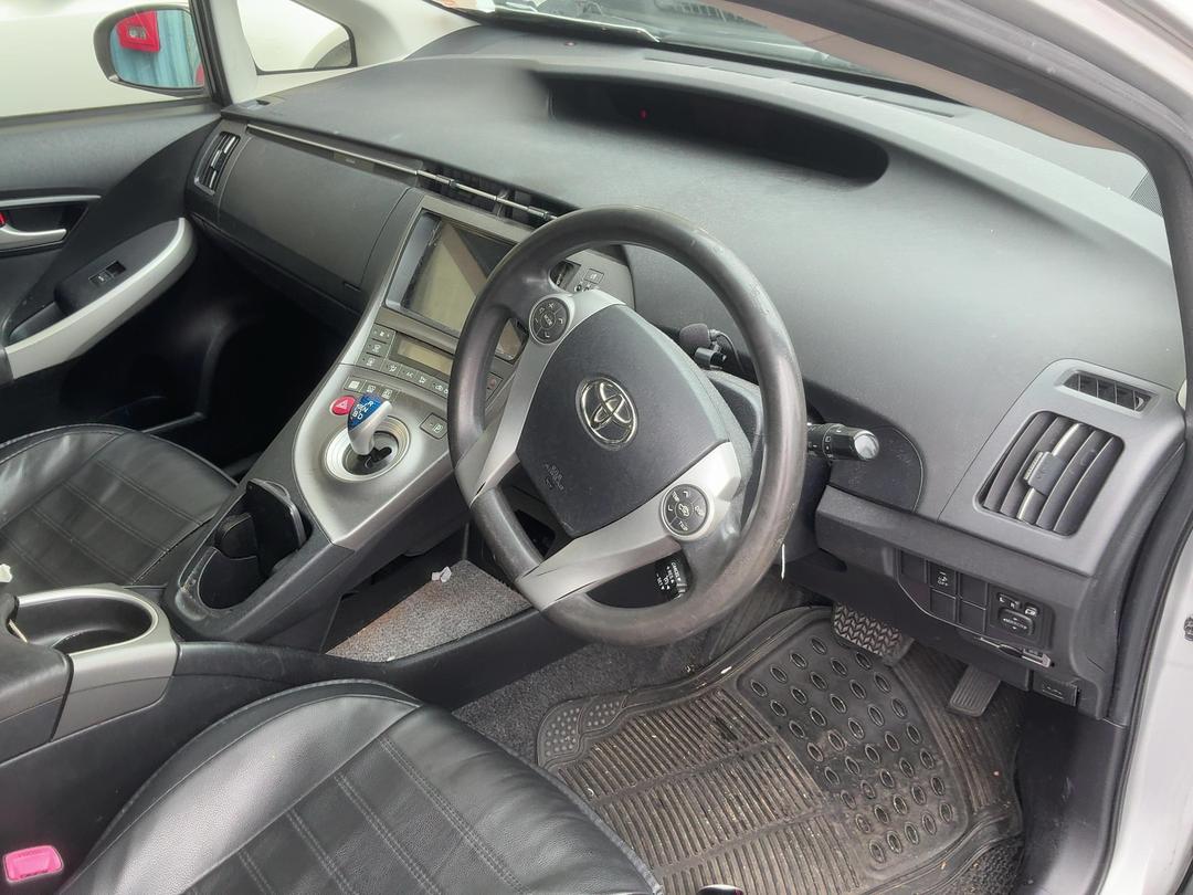 Photo '18' of Toyota Prius Photo '18' of Toyota Prius