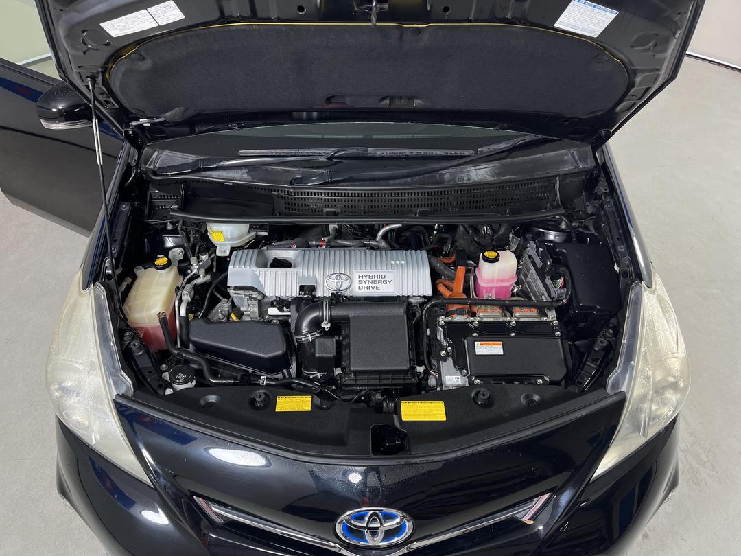 Photo '13' of Toyota Prius