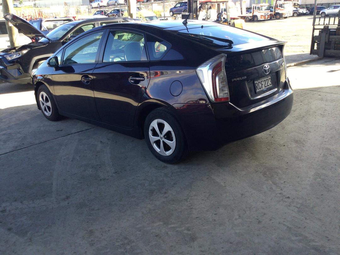 Photo '4' of Toyota Prius