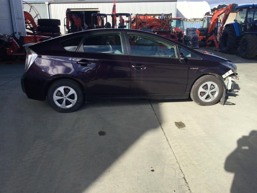 Photo '8' of Toyota Prius