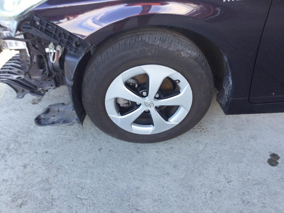 Photo '17' of Toyota Prius