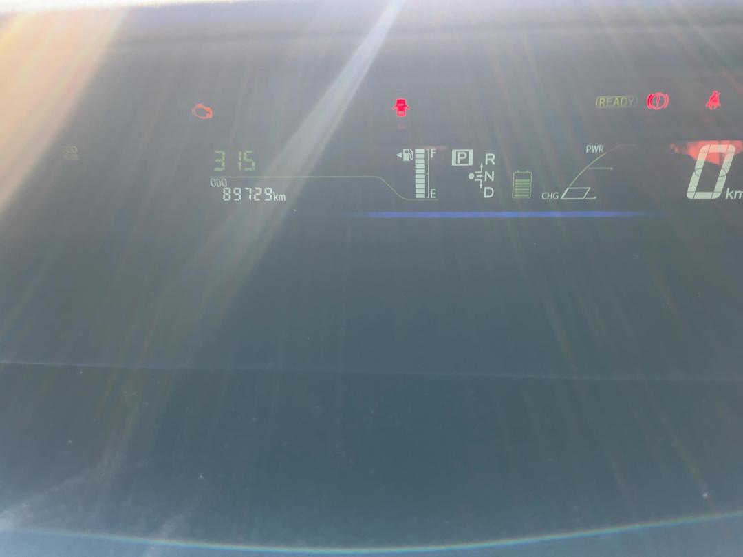 Photo '5' of Toyota Prius Alpha