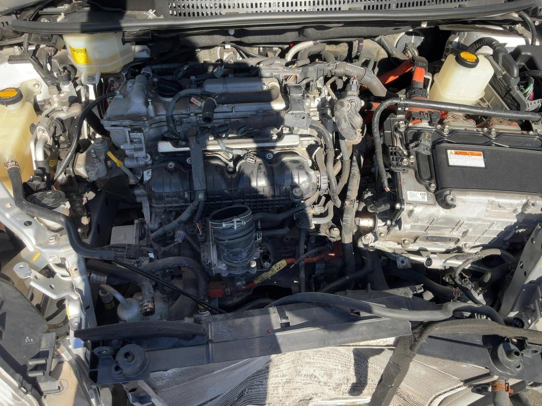 Photo '8' of Toyota Prius Alpha