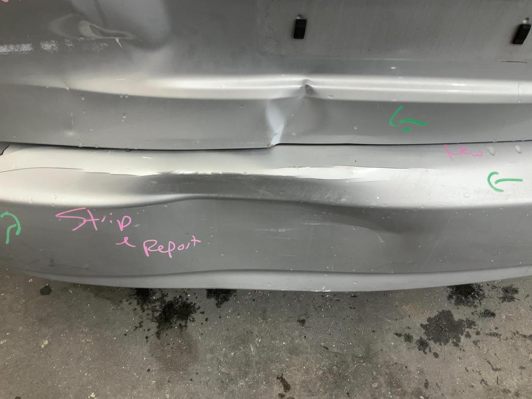 Photo '22' of Toyota Prius Alpha