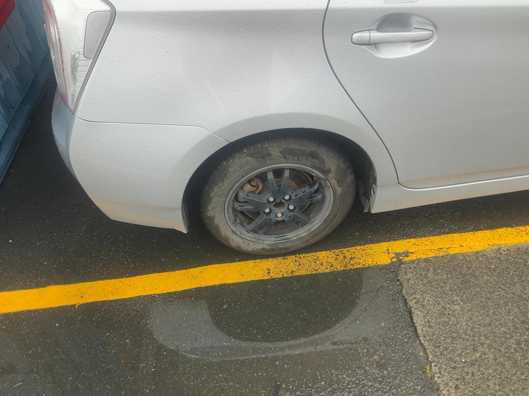 Photo '14' of Toyota Prius