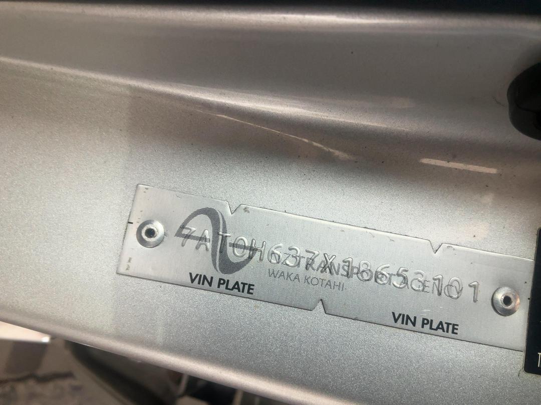 Photo '17' of Toyota Prius