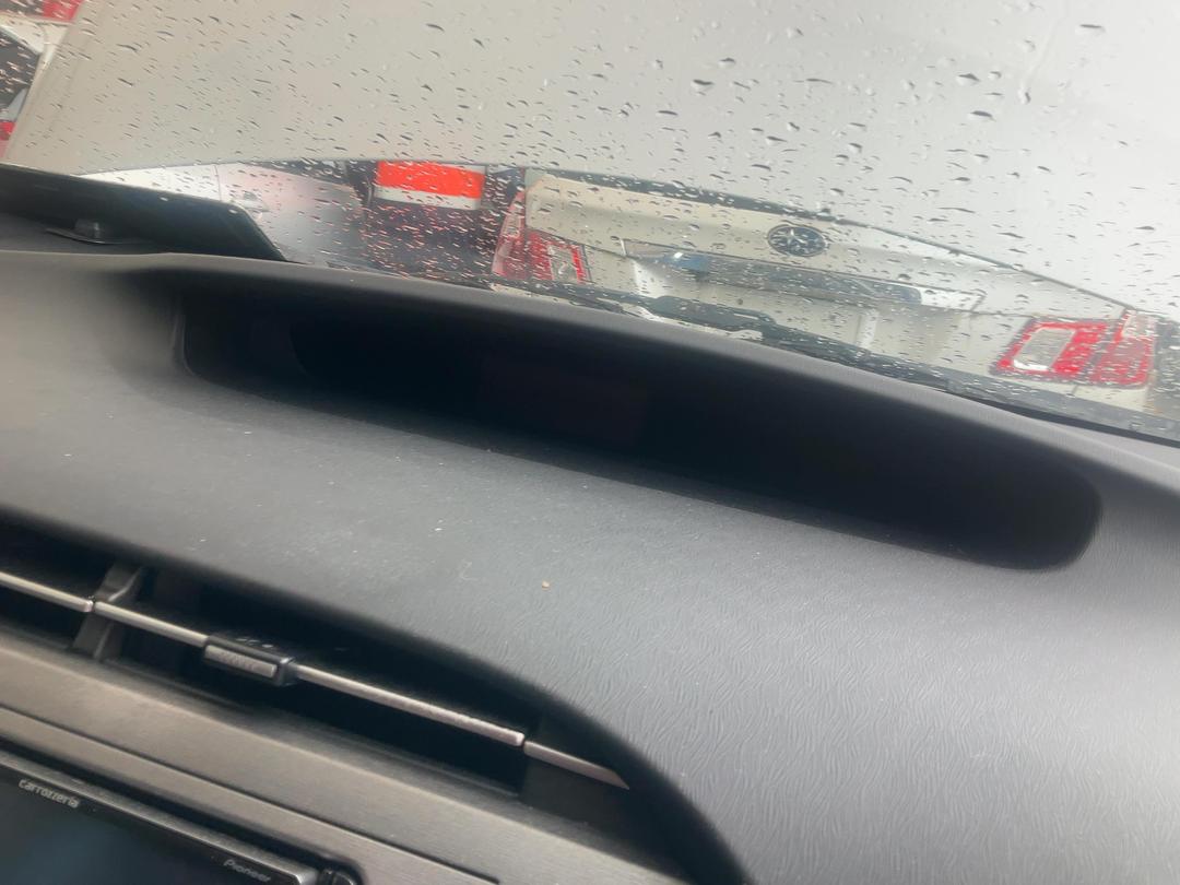 Photo '18' of Toyota Prius