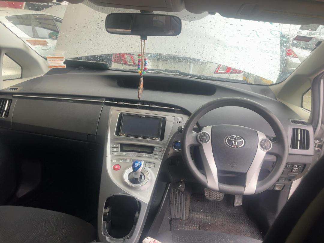 Photo '22' of Toyota Prius