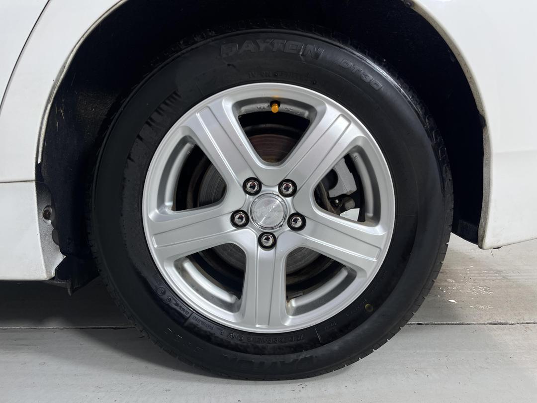 Photo '11' of Toyota Prius