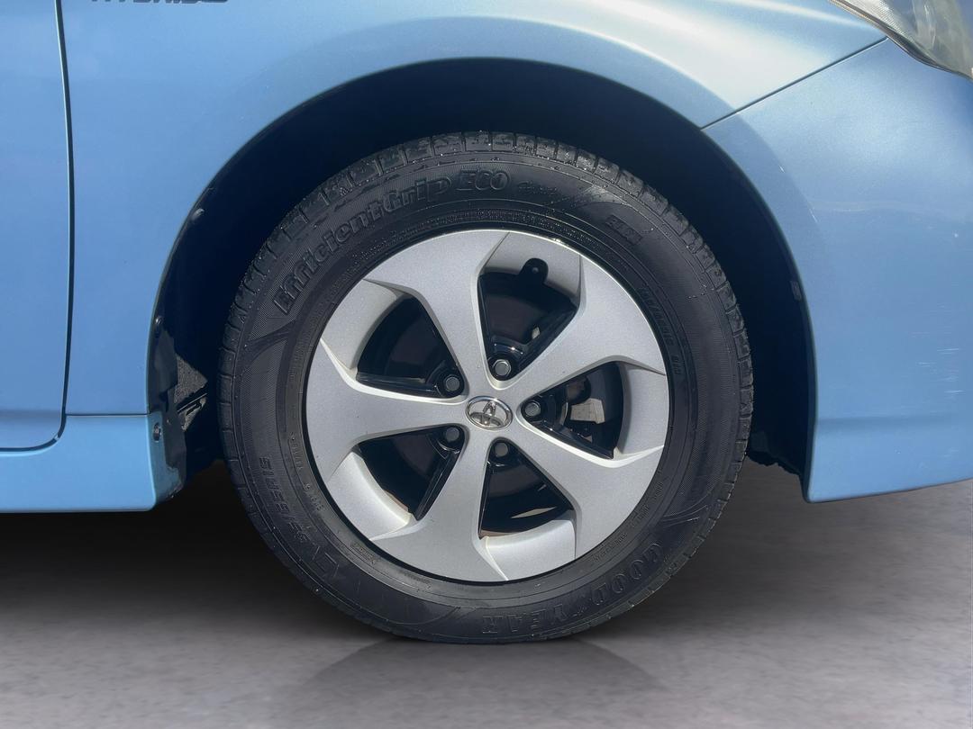 Photo '9' of Toyota Prius