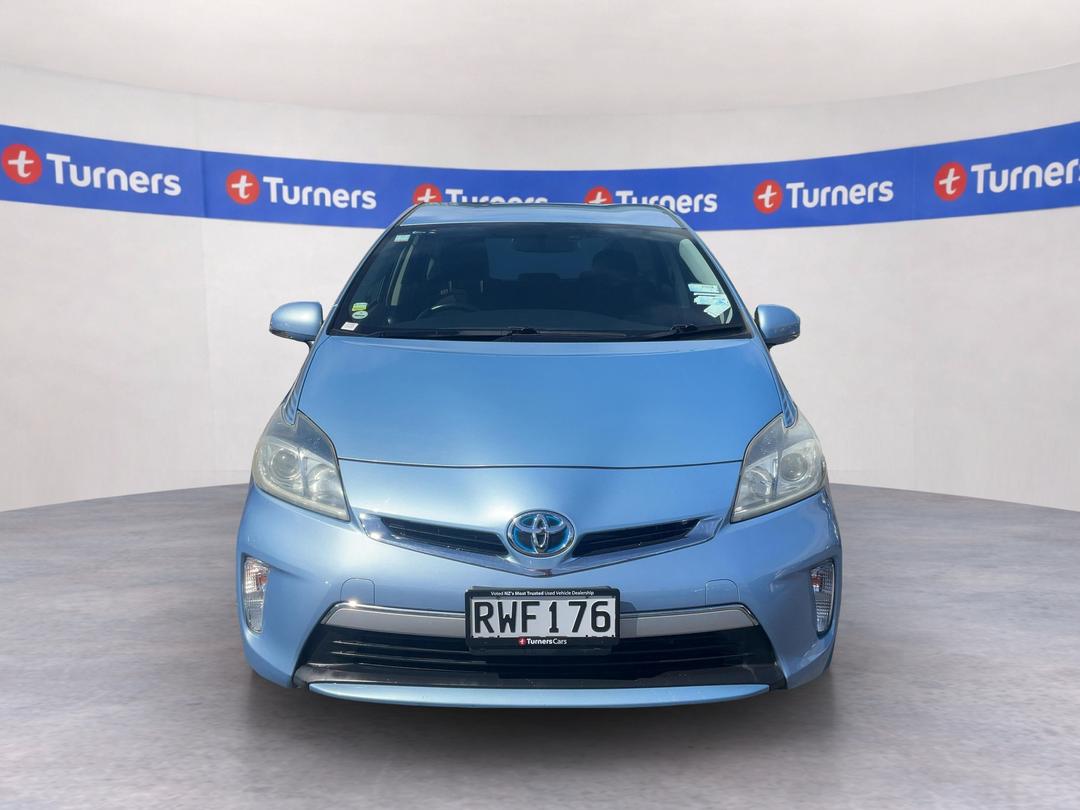 Photo '2' of Toyota Prius