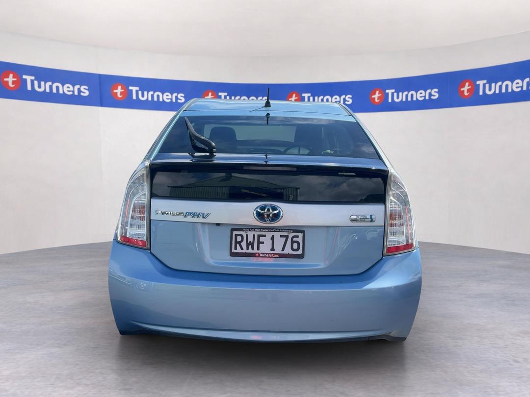 Photo '6' of Toyota Prius