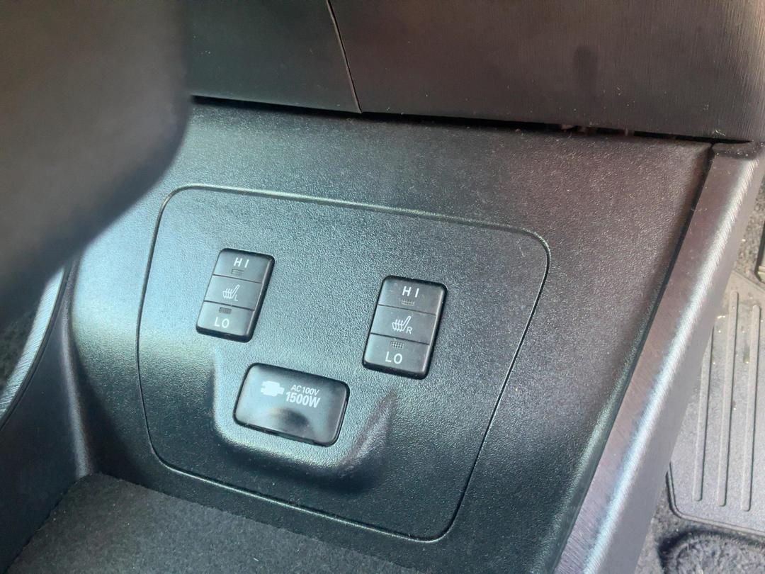 Photo '25' of Toyota Prius