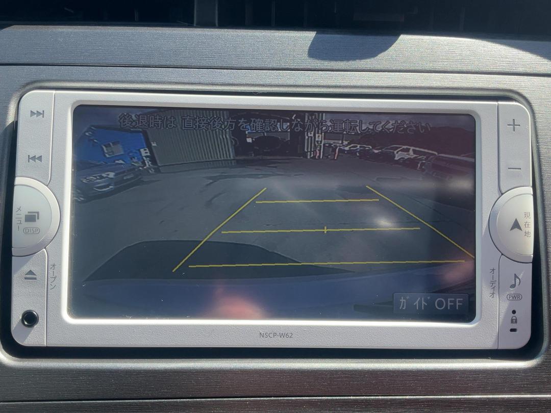 Photo '29' of Toyota Prius