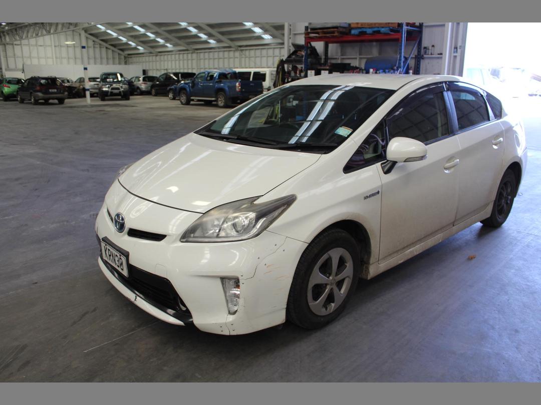 Photo '3' of Toyota Prius Photo '3' of Toyota Prius
