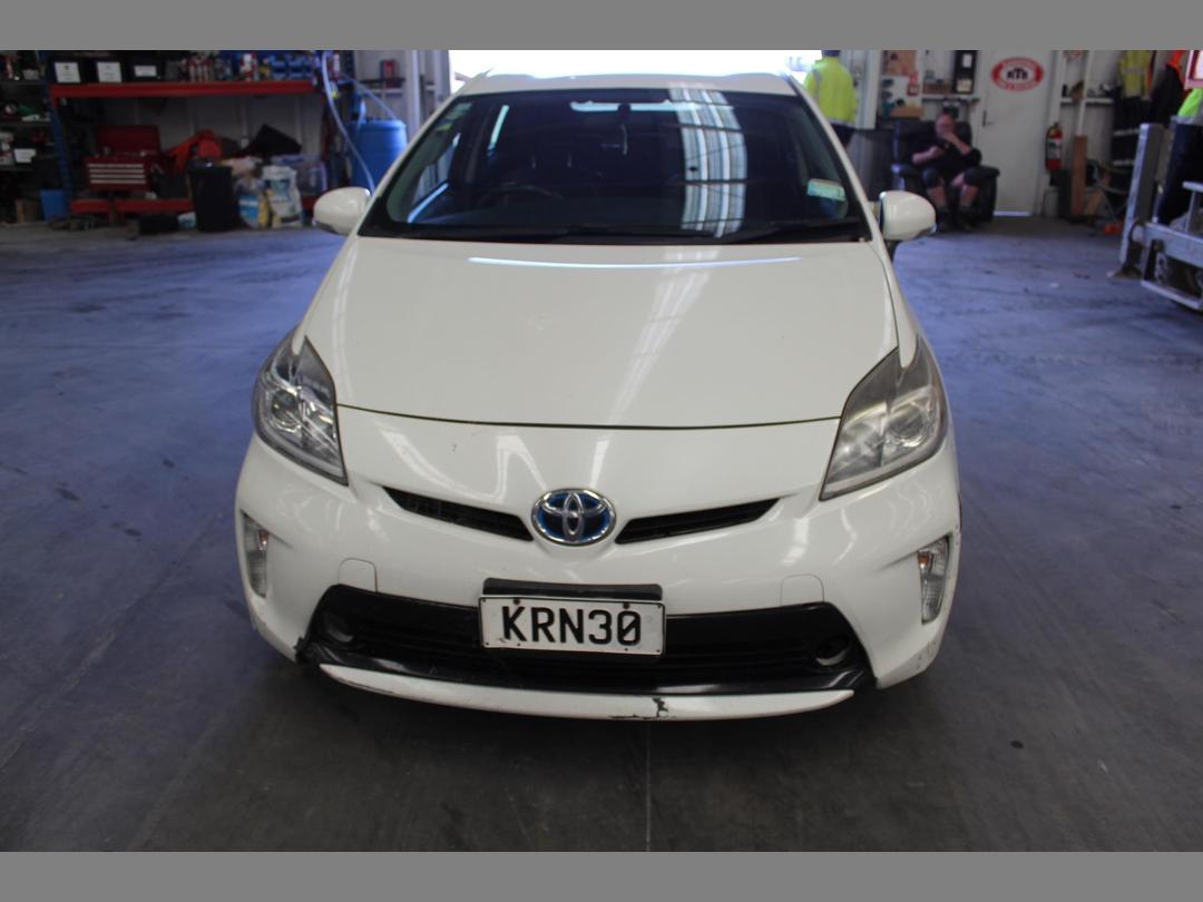 Photo '2' of Toyota Prius Photo '2' of Toyota Prius