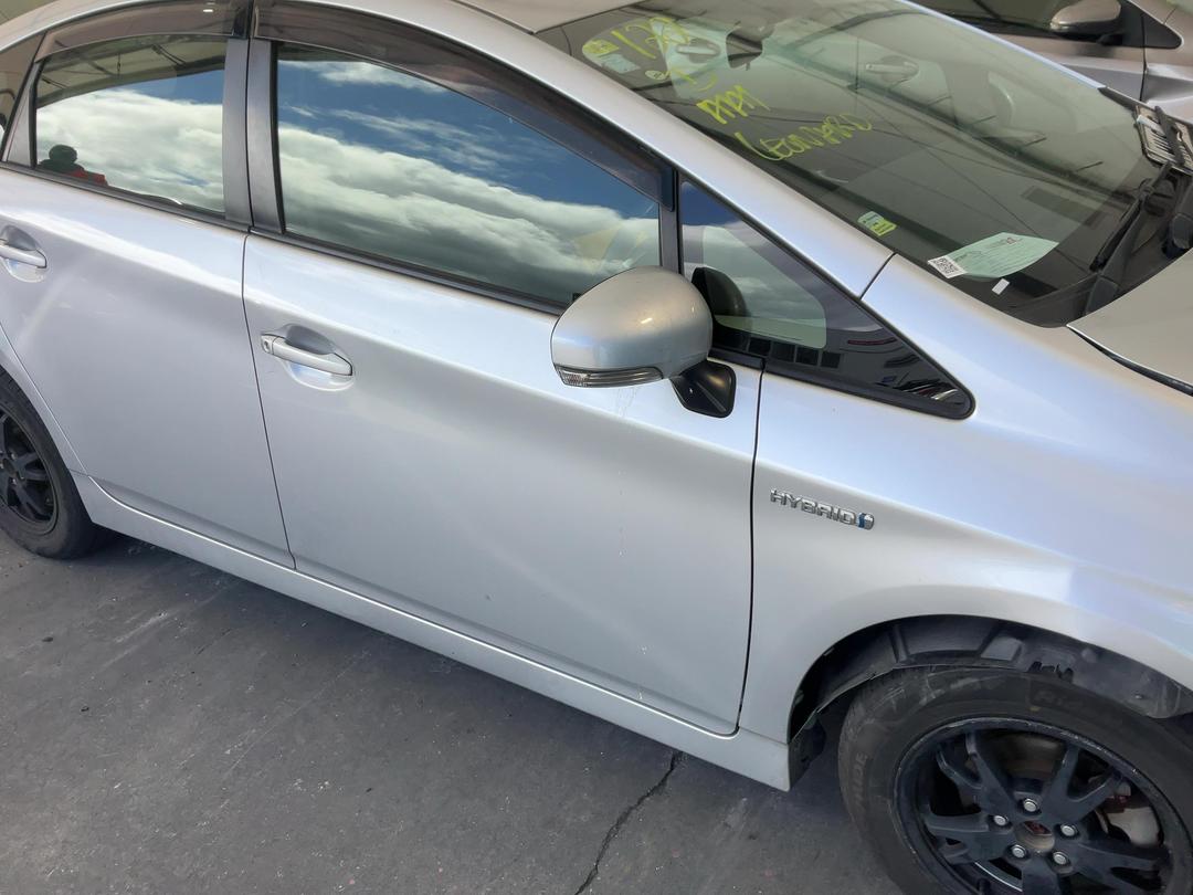 Photo '3' of Toyota Prius Photo '3' of Toyota Prius