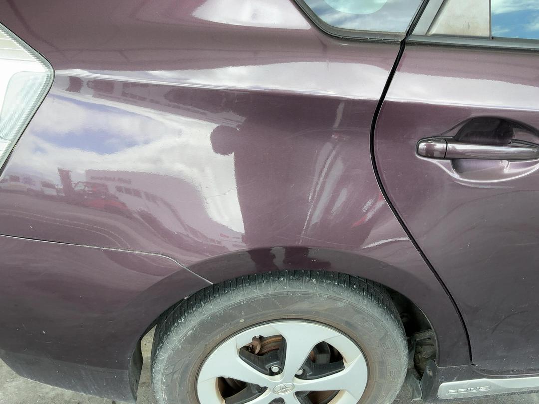 Photo '16' of Toyota Prius