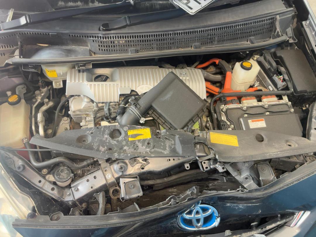 Photo '17' of Toyota Prius V Prius Alpha Photo '17' of Toyota Prius V Prius Alpha