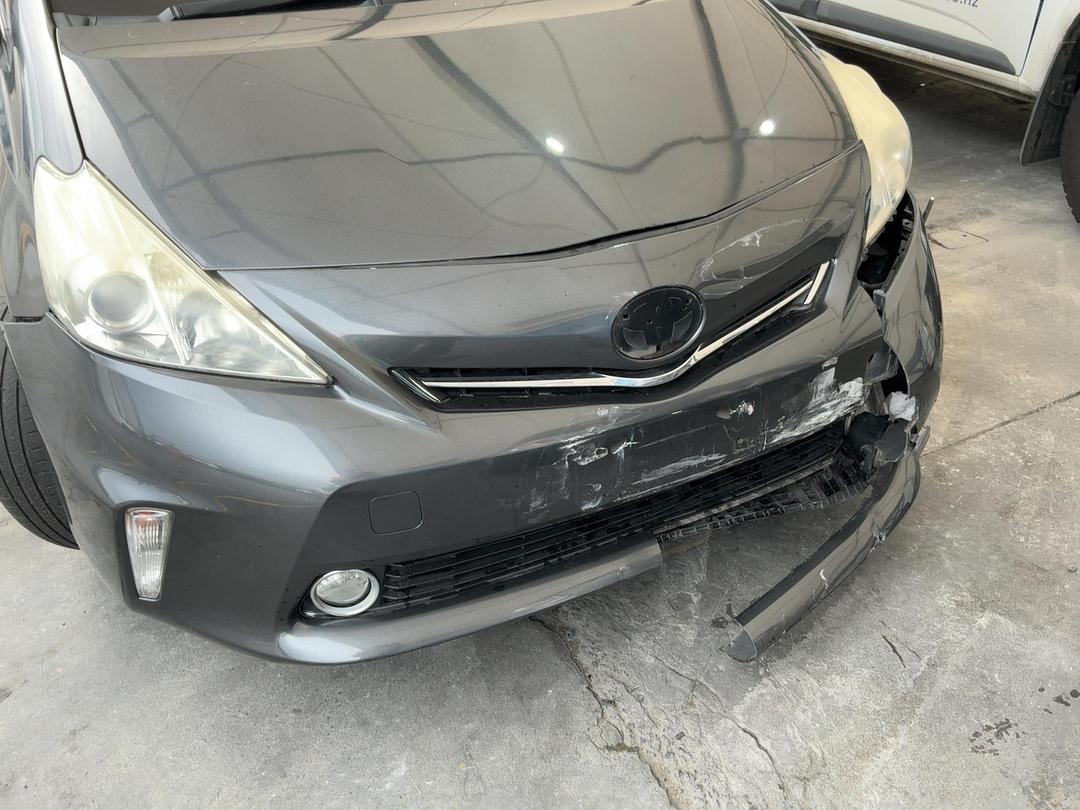 Photo '5' of Toyota Prius V Prius Alpha Photo '5' of Toyota Prius V Prius Alpha