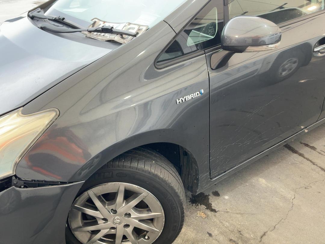 Photo '9' of Toyota Prius V Prius Alpha Photo '9' of Toyota Prius V Prius Alpha