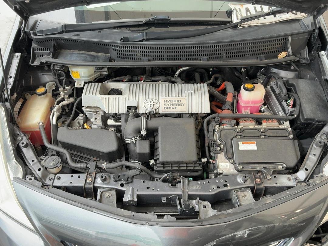 Photo '27' of Toyota Prius V Prius Alpha Photo '27' of Toyota Prius V Prius Alpha