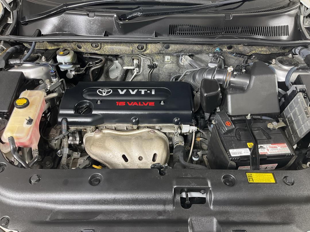 Photo '13' of Toyota Rav4