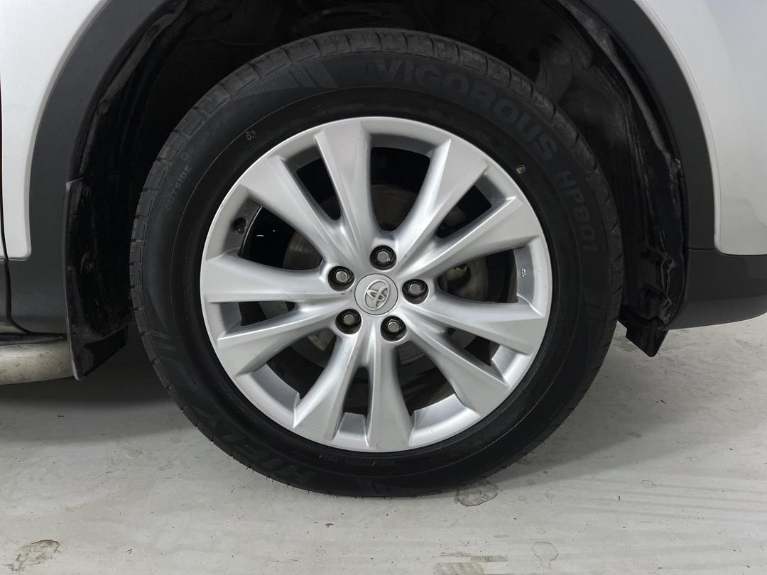 Photo '9' of Toyota Rav4