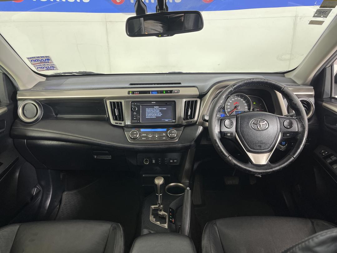 Photo '17' of Toyota Rav4