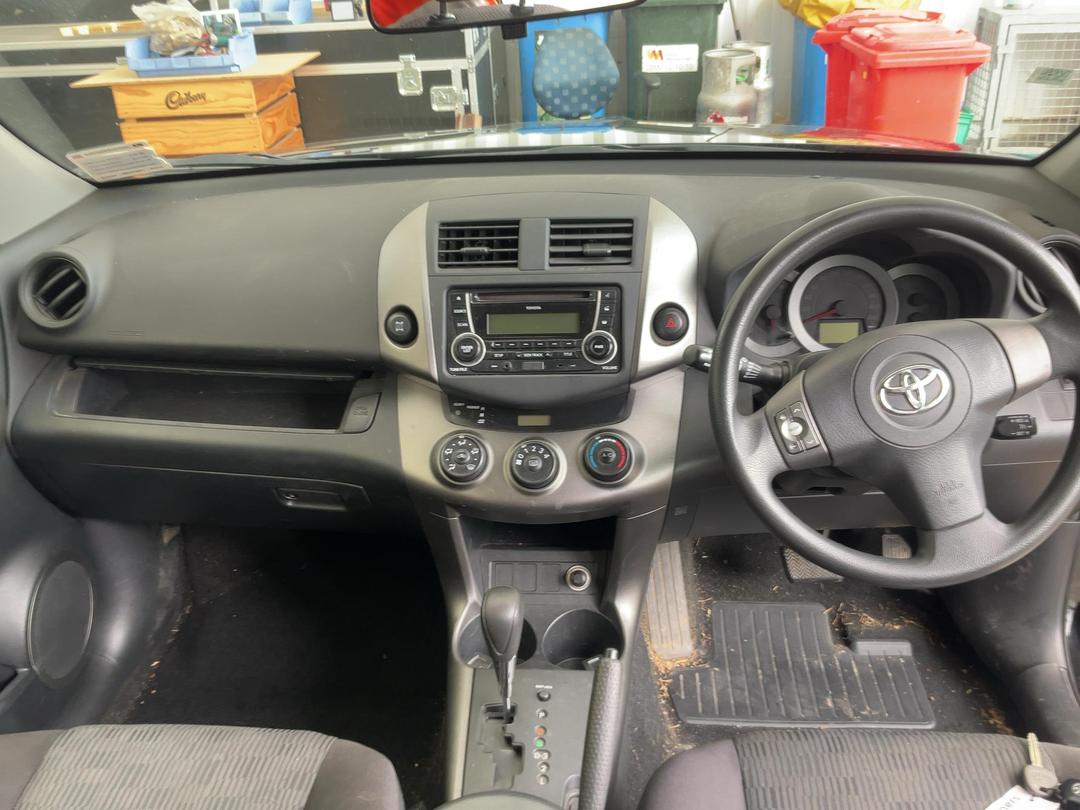 Photo '17' of Toyota Rav4 5A Photo '17' of Toyota Rav4 5A